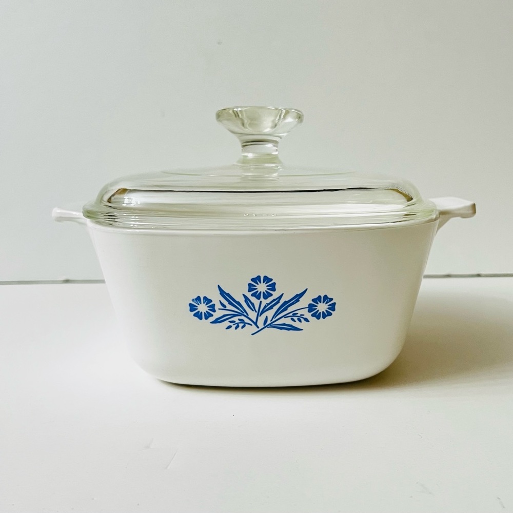 Vintage Corning Ware 1 3/4 Qt. Baking Dish with Lid